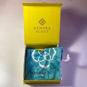 Kendra Scott Nola Silver Pendant Necklace in Dichroic Glass